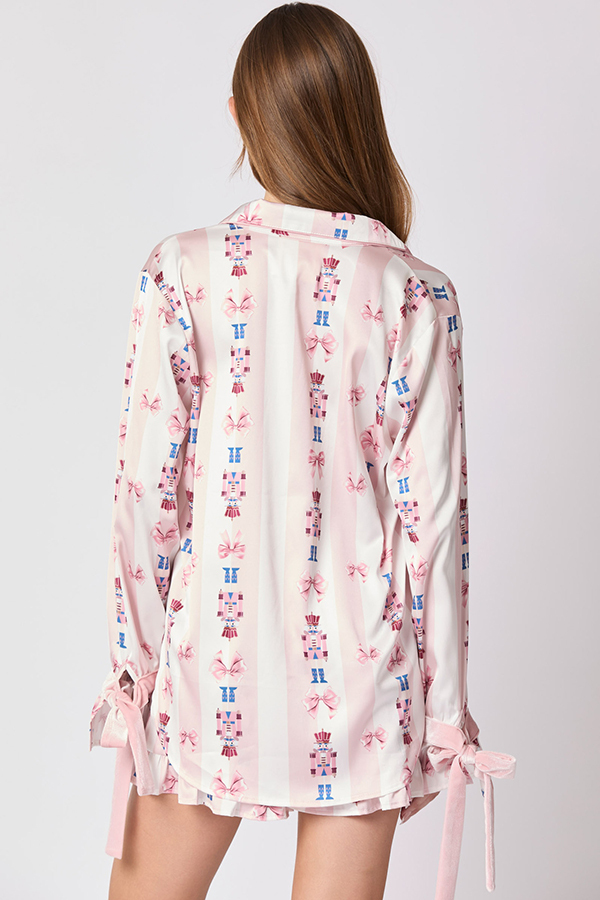 Unique Printed Loose Pocket Bow Tie Top and Elastic Waist Ruffled Shorts Set-consonak