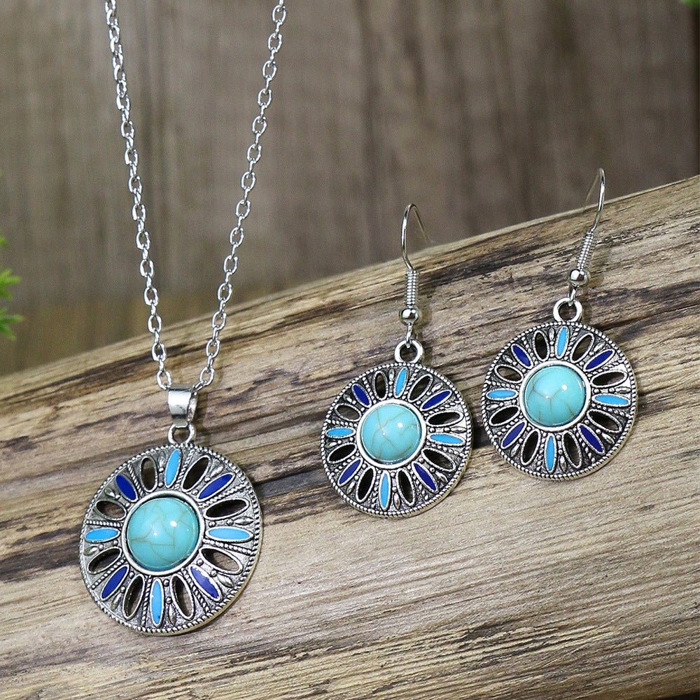 Vintage Court Ethnic Geometric Carved Turquoise Diamond Earrings Necklace Set | Consonak