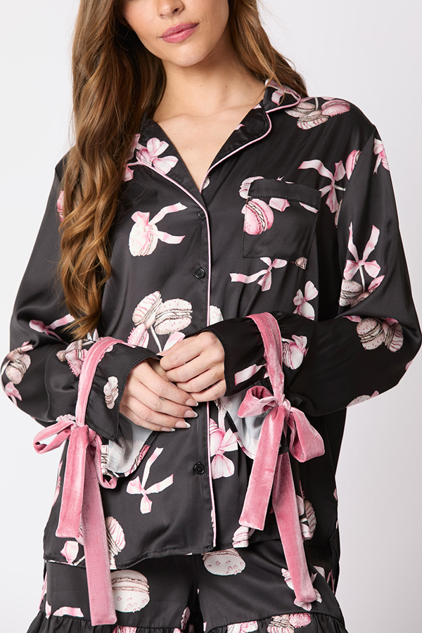 Unique Printed Loose Pocket Bow Tie Top and Elastic Waist Ruffled Shorts Set-consonak