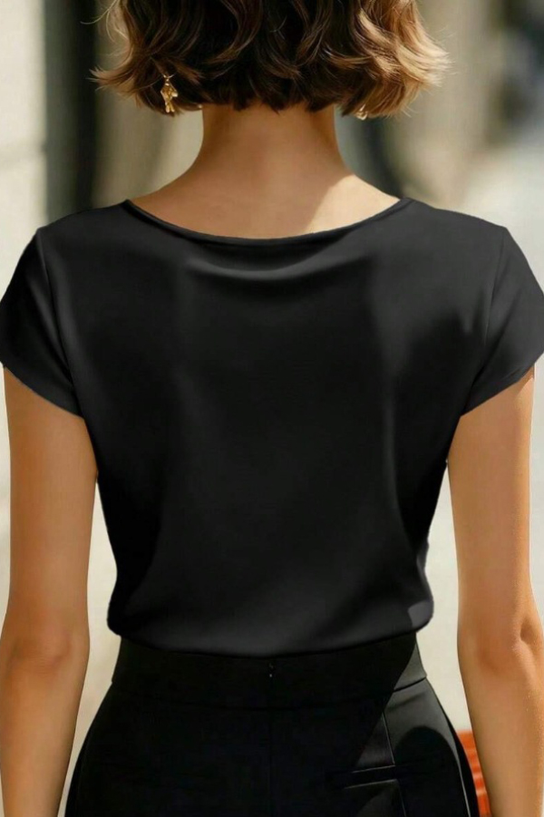 Solid Color Crossover V-neck Short-sleeved Slim-fit Casual Top | Consonak