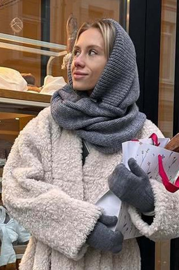 Solid Color Knitted Hooded Scarf and Thick Warm Gloves Two-piece Set-consonak