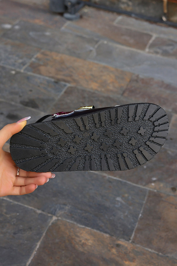 Fashionable Colorful Prism-shaped Thick-soled Beach Sandals-consonak