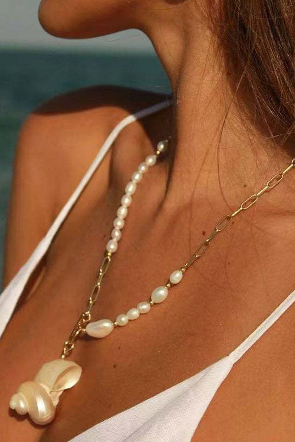 Stylish Freshwater Pearl Conch Necklace-consonak