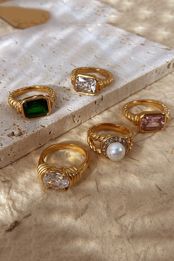 Fashionable Inlaid Zircon Stainless Steel Gold-plated Ring-consonak