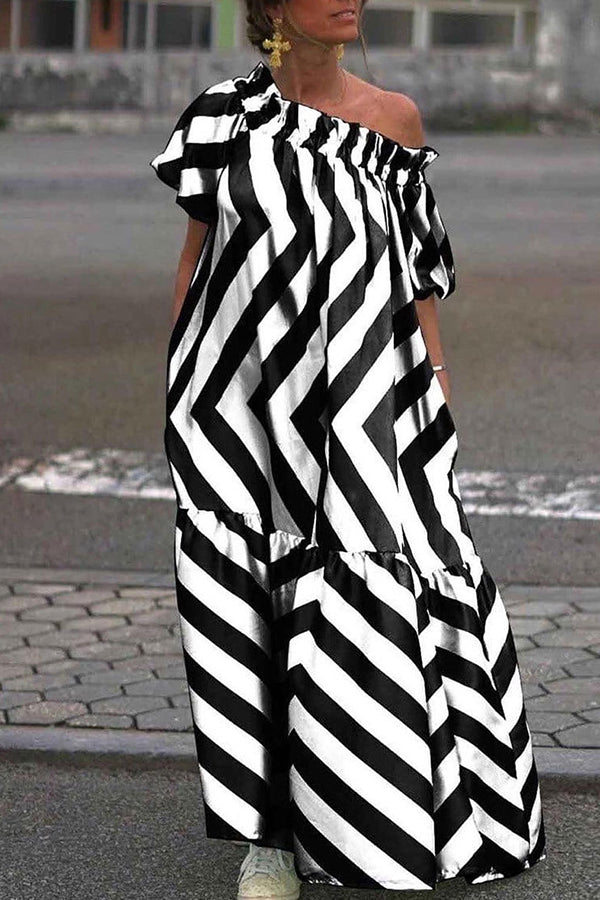 Exquisite Striped Patchwork Bell Sleeve Pocket Maxi Dress-consonak