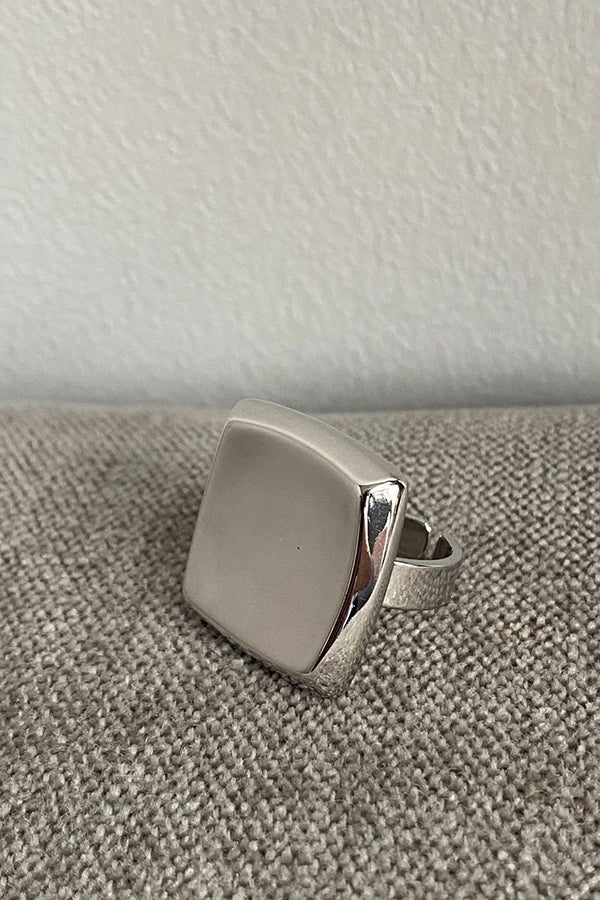 French Vintage-style Polished Ring-Consonak
