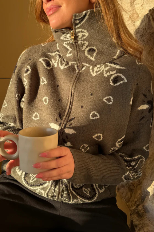 Fashionable Jacquard Turtleneck Long-sleeved Casual Zip-up Pocket Knit Top