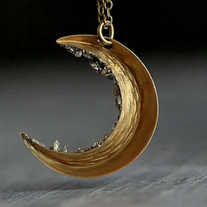 Vintage Moon-shaped Diamond Necklace-consonak