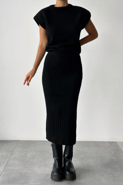 Triko Knit Short Sleeve Sweater and Stretch Ribbed Midi Skirt Set-consonak