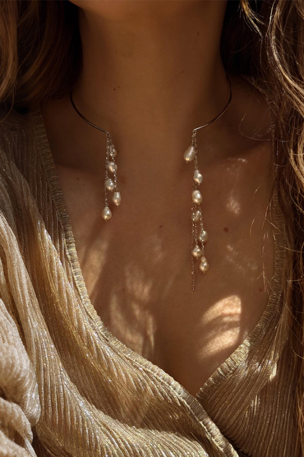 Elegant Pearl Tassel Minimalist Metal Necklace | Consonak