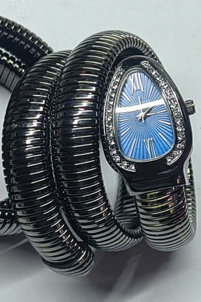 Fashionable Quartz Snake Bracelet Watch-consonak