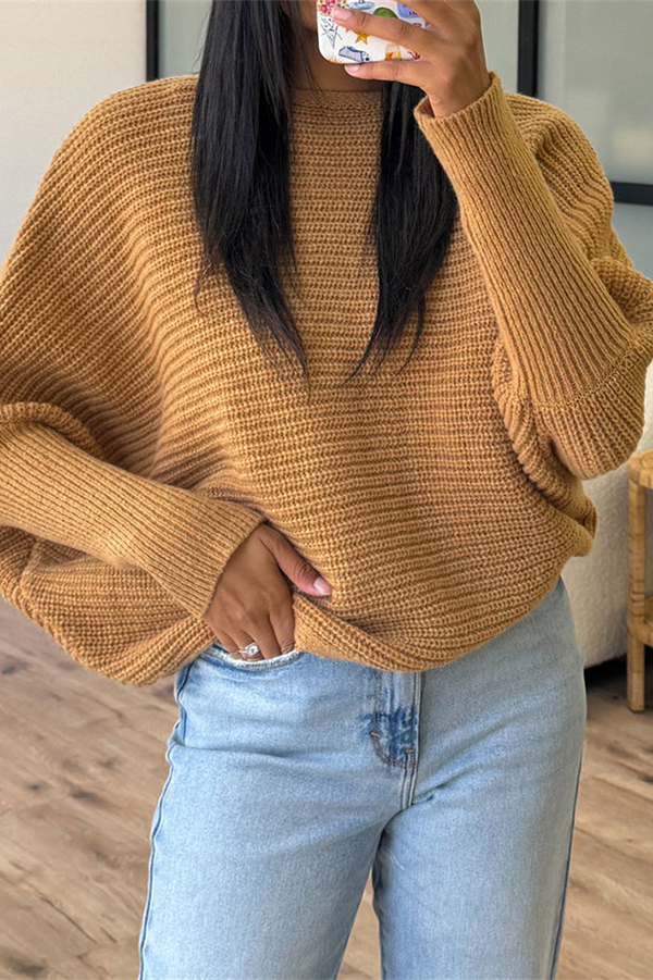 Fashionable Round Neck Bat Sleeve Knitted Sweater-consonak