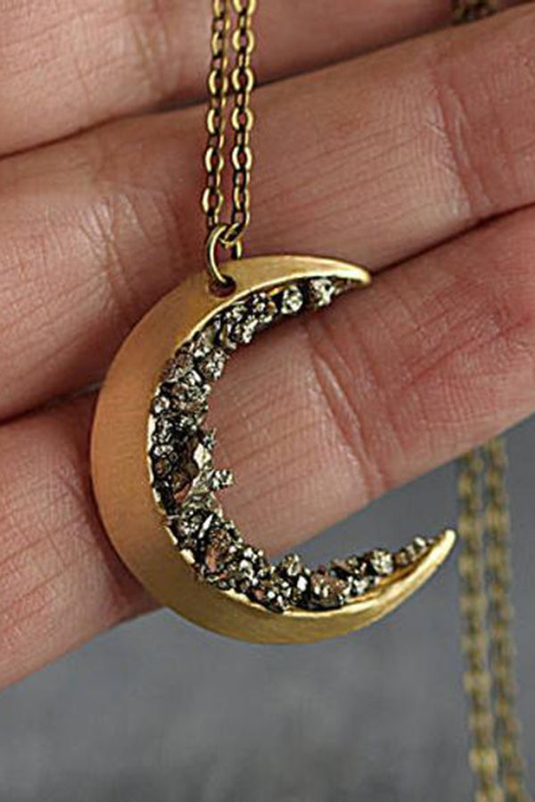 Vintage Moon-shaped Diamond Necklace-consonak