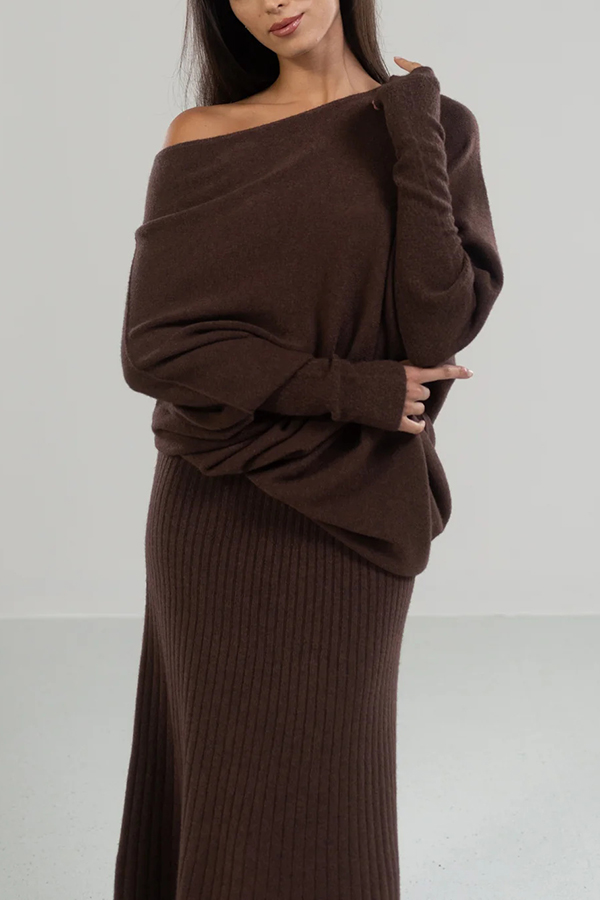 Solid Color Round Neck Long Sleeve Loose Knitted Sweater-consonak