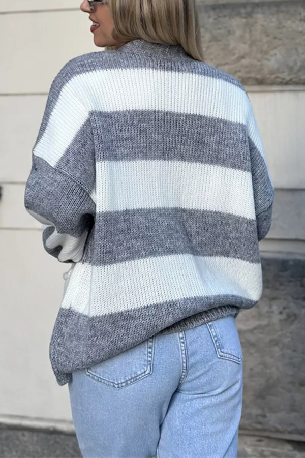 Casual V-neck Long-sleeved Striped Pocket Knitted Cardigan-consonak