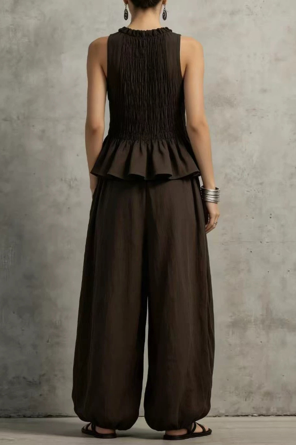 Retro-style pleated sleeveless top and wide-leg pants set | Consonak