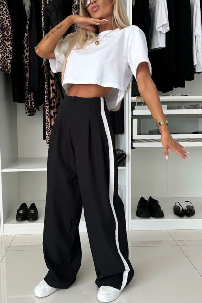 Tayshia Short Sleeve Crop Stretch T-shirt-consonak