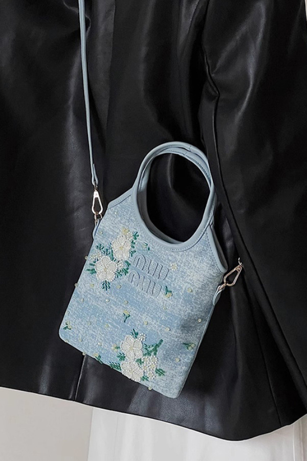 Elegant Floral Embroidered Denim Tote Bag-consonak
