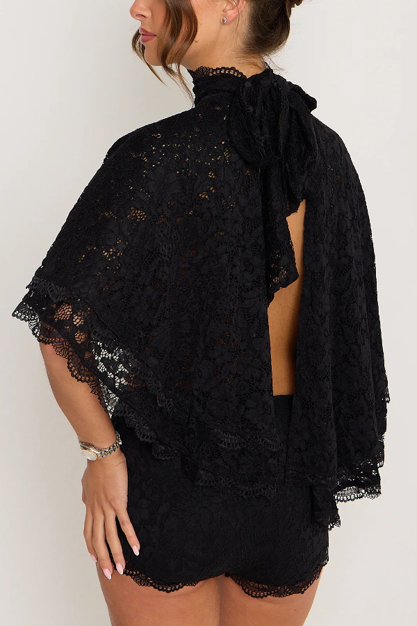 Stylish Openwork Lace Loose Top and Side Zipper Slim-fit Shorts Set | Consonak