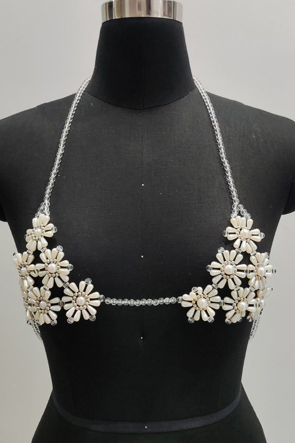 Fashionable Faux Pearl Beaded Flower Chest Chain