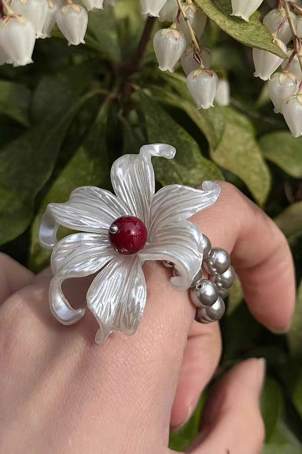 Fashionable Iris Elegant Silver Pearl Necklace-consonak