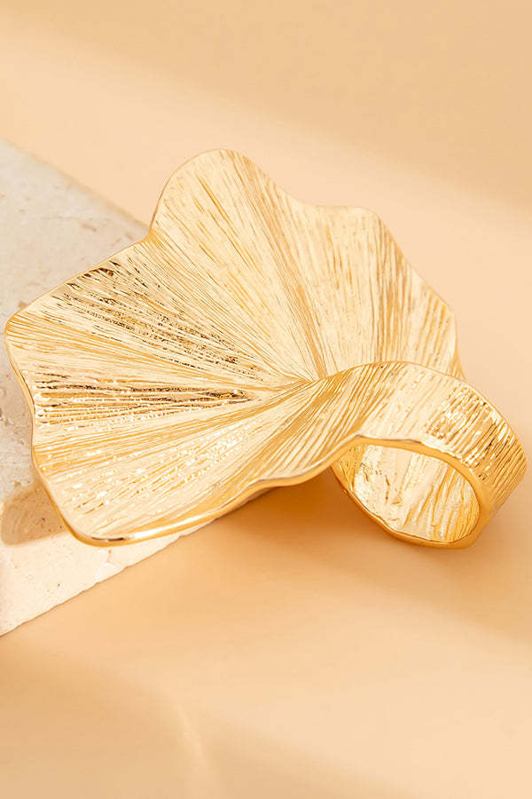 Fashion Irregular Ginkgo Leaf Shape Alloy Ring-consonak