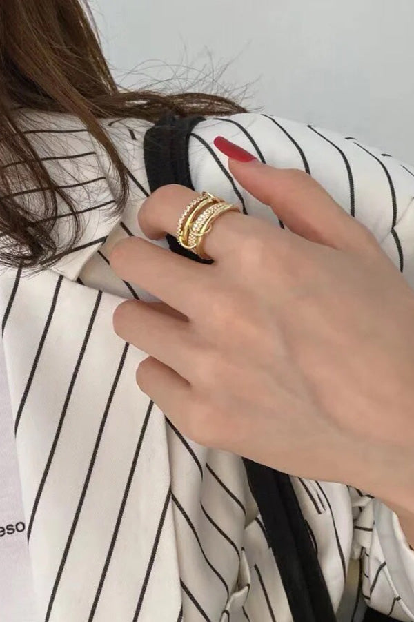 Interlocking Stacked Diamond Rings-consonak