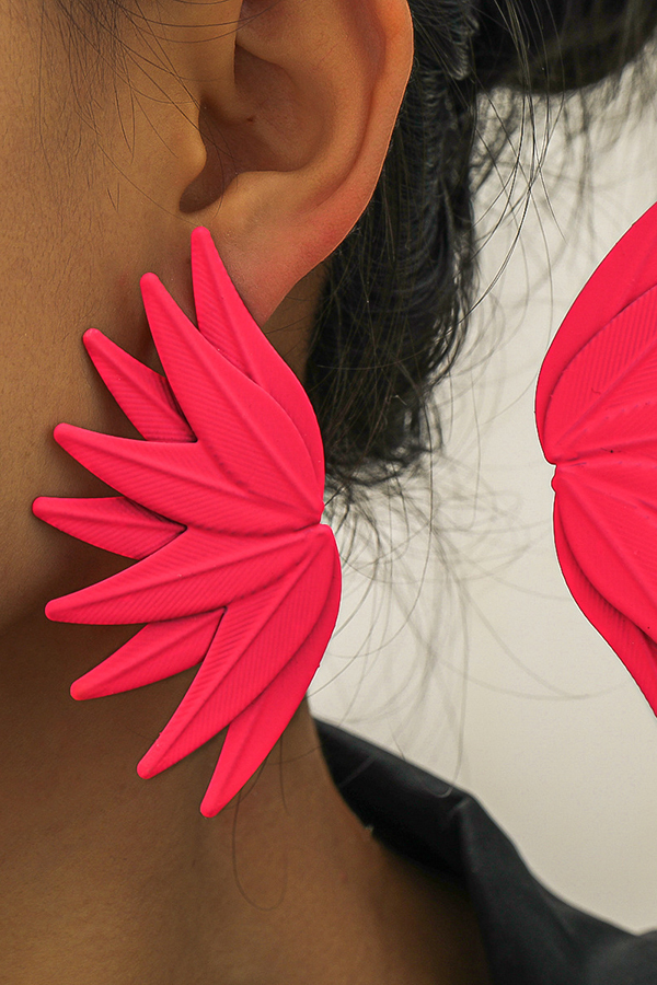 Exaggerated Leaf Metal Earrings-consonak