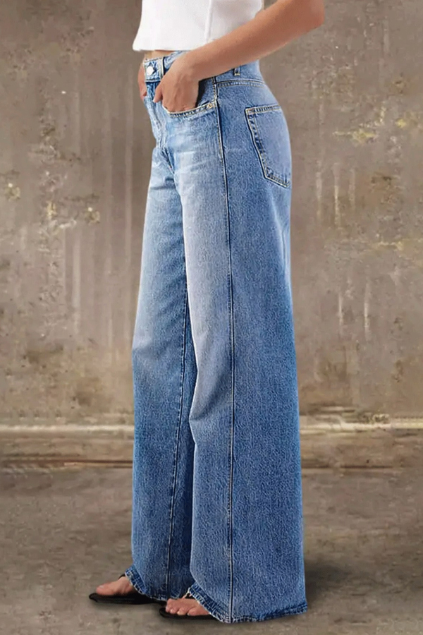 Stylish Casual Pocket Loose Straight Leg Jeans