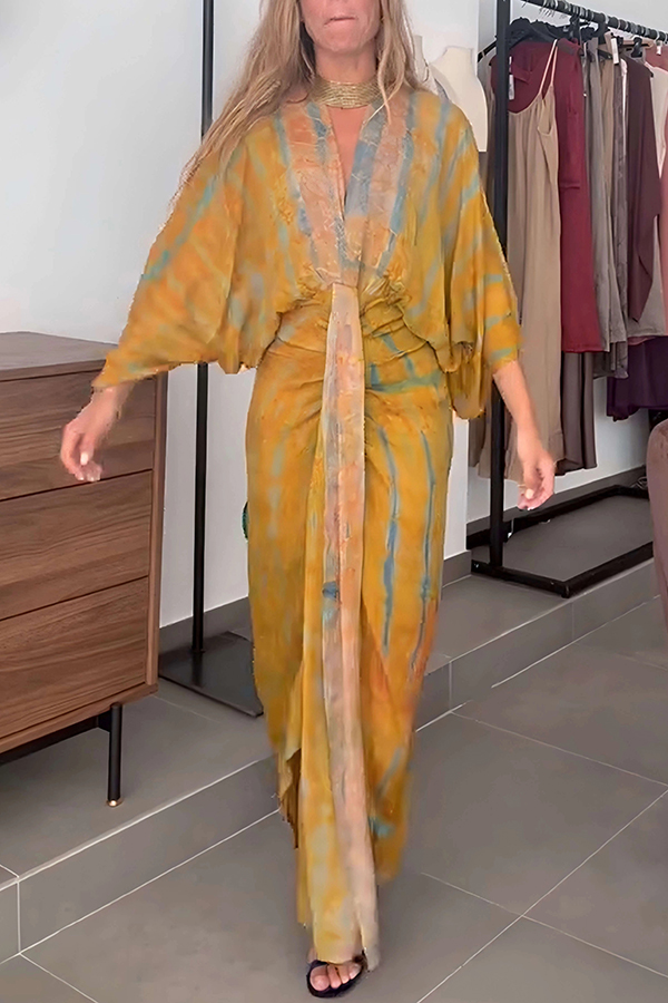 Unique Printed V-neck High-waisted Loose-fitting Holiday Maxi Dress-consonak