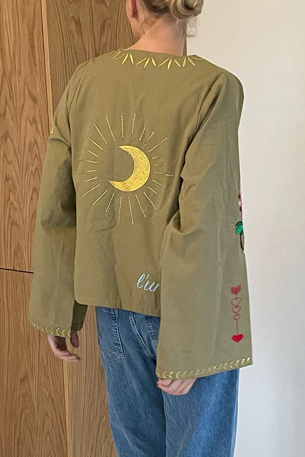 Fashionable Embroidered Lace-up Long-sleeved Loose Top-consonak