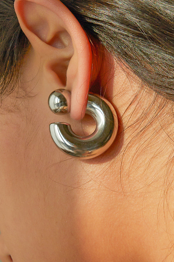 Fashionable C-shaped Niche Earrings | Consonak
