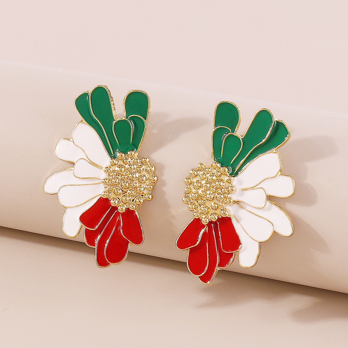 Retro Alloy Floral Pattern Earrings-consonak