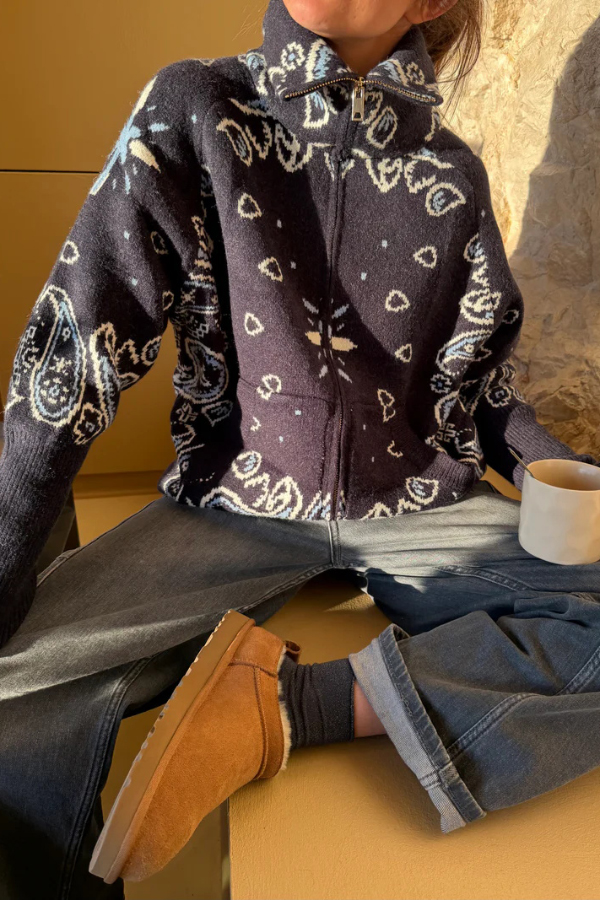 Fashionable Jacquard Turtleneck Long-sleeved Casual Zip-up Pocket Knit Top