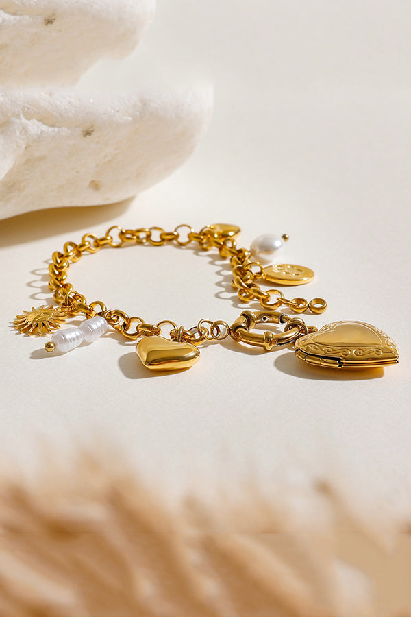 Fashionable Heart Shaped Embellished Bracelet-consonak