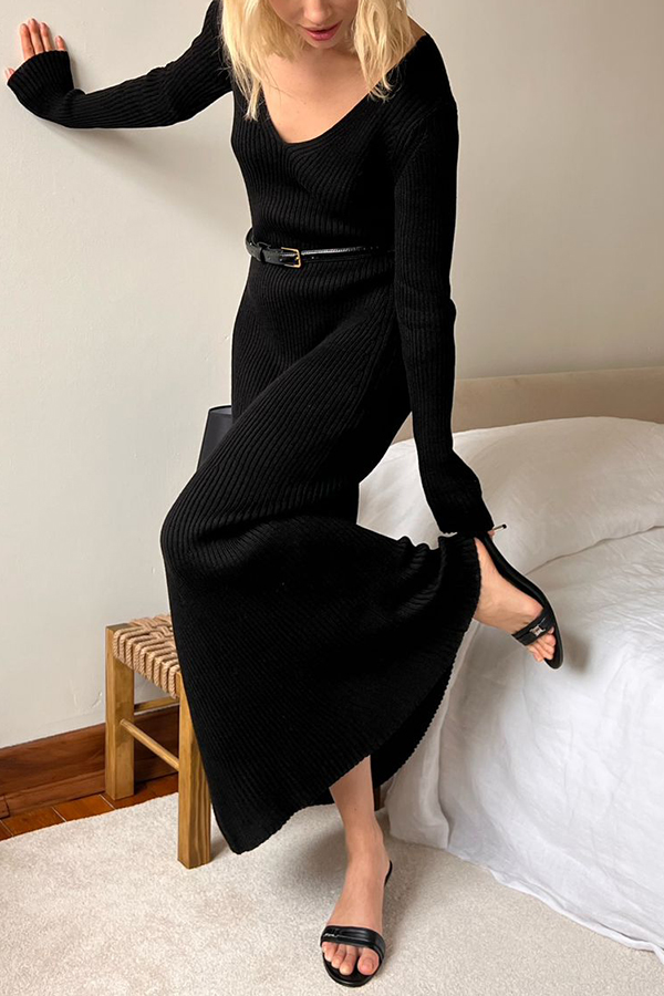 Solid Color V-neck Long-sleeved Slim-fit Elegant Knit Maxi Dress-consonak