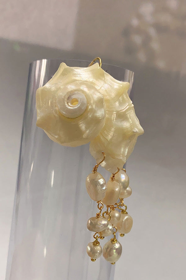 Summer Vacation Baroque Pearl Conch Earrings-consonak