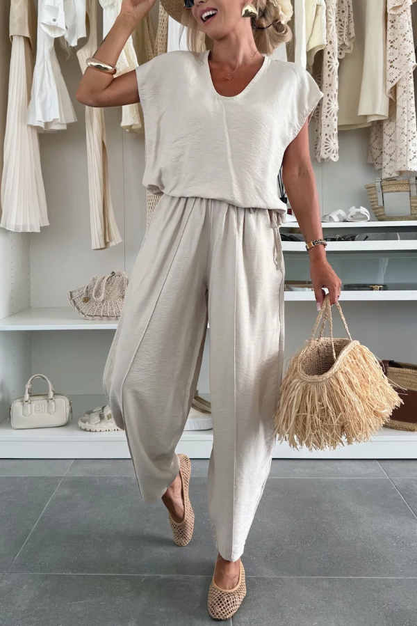 Linen Blend Solid Color V-neck Short-sleeved Top and Elastic Waist Pocket Bloomers Pants Set