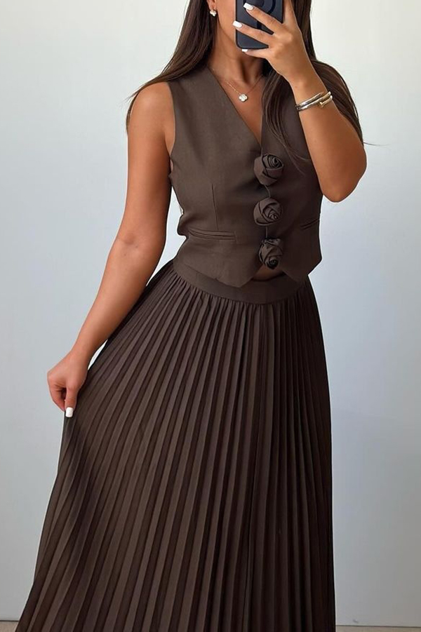 Stylish Rosette Sleeveless Tank Top and Pleated Maxi Skirt Set-consonak