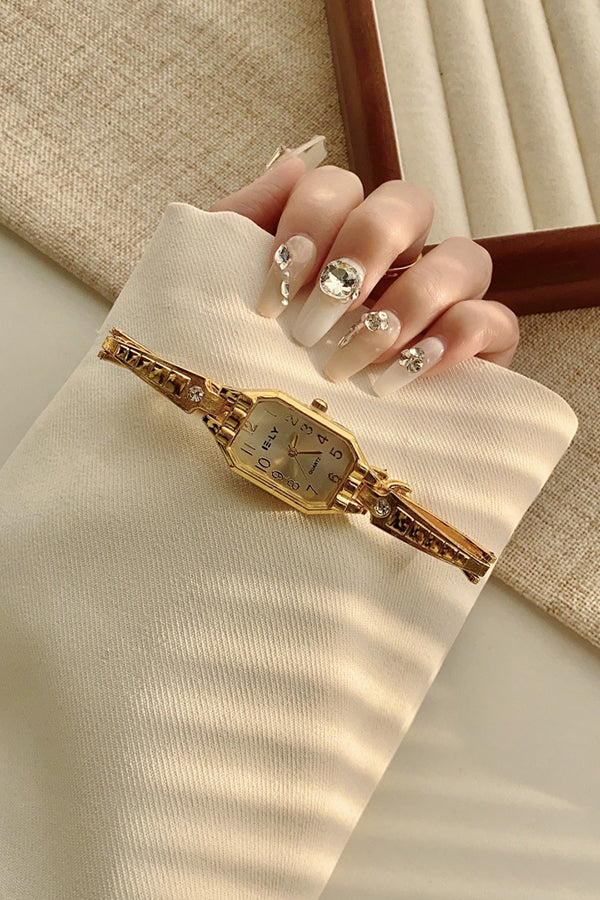 Light Luxury Quartz Gold Vintage Watch | Consonak