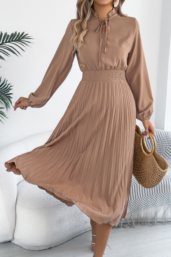 Solid Color Long-sleeved Fitted Waist Pleated Elegant Midi Dress-consonak