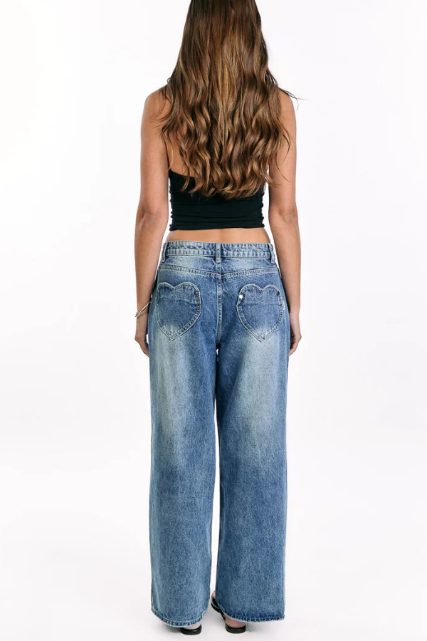 Retro-style Loose Heart-shaped Back Pockets Wide-leg Jeans