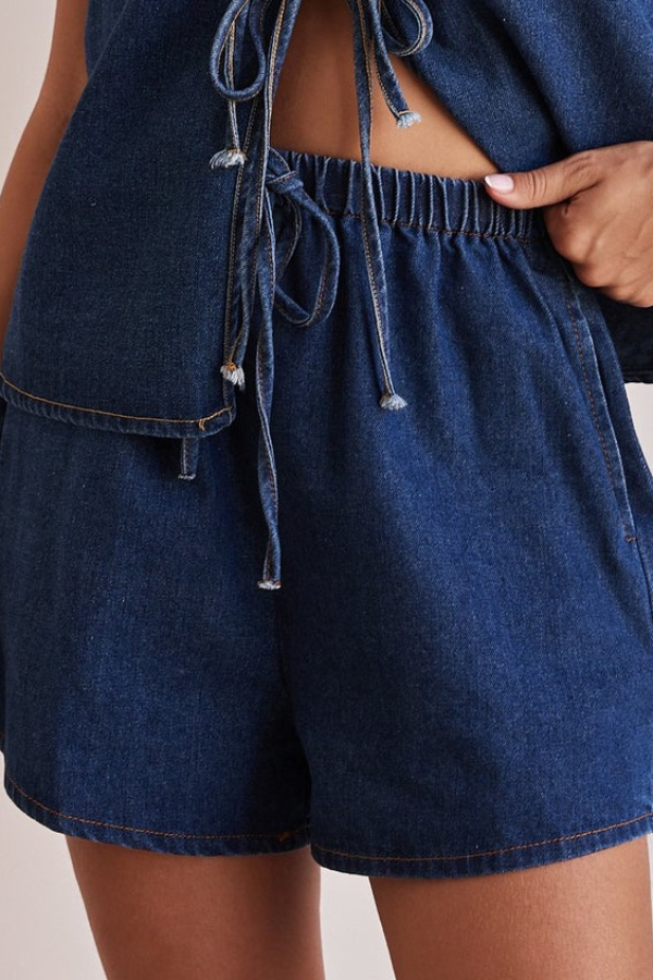 Stylish Elastic Waist Drawstring Pocket Casual Loose Denim Shorts