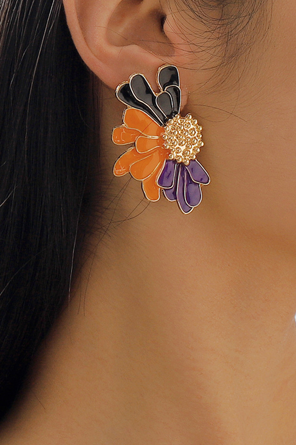 Retro Alloy Floral Pattern Earrings-consonak