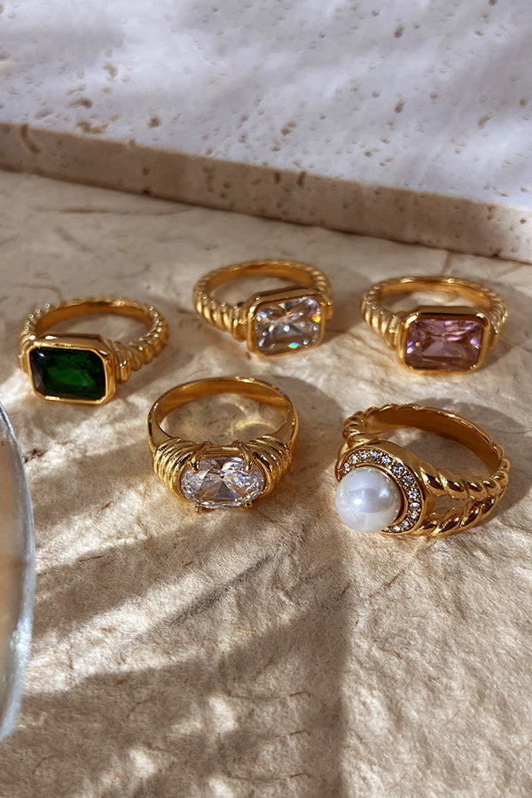 Fashionable Inlaid Zircon Stainless Steel Gold-plated Ring | Consonak