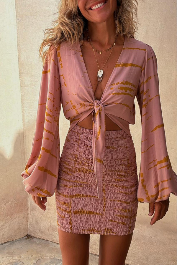 Felisa Unique Print Balloon Sleeve Tie-up Smocked Stretch Mini Dress-consonak