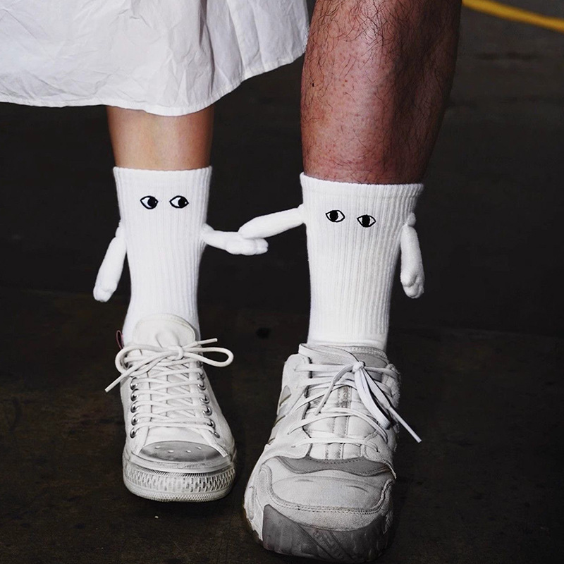 Magnetic Hand Holding Socks-consonak