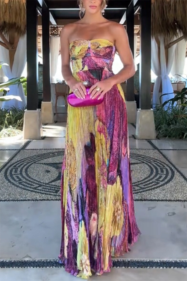 Vibrant and Bold Floral Print Sweetheart Neck Pleated Maxi Dress-consonak