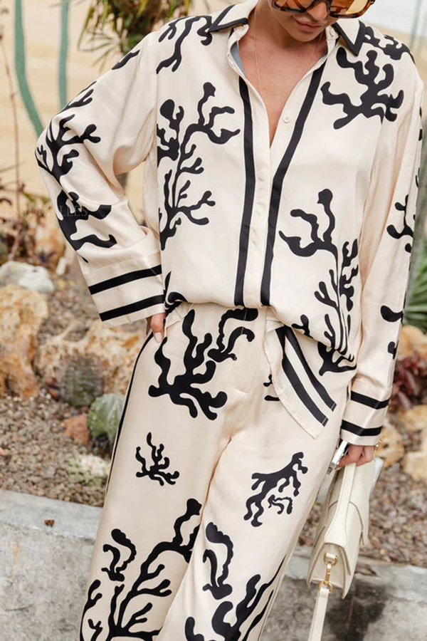 Light and Comfortable Satin Unique Print Elastic Waist Pocketed Wide Leg Pants-consonak