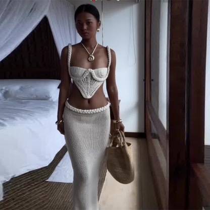 Sumui Hollow Crochet Knit Braid Detail V-shaped Hem Crop Vacation Tank-consonak